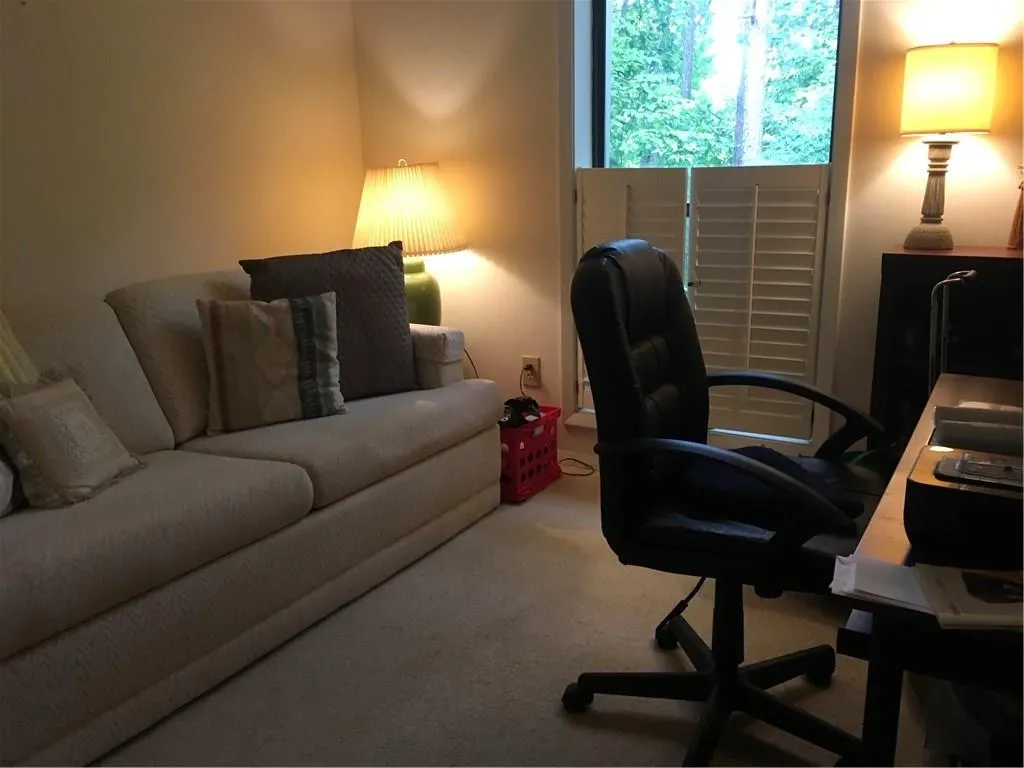 403 Woodcliff Drive, Sandy Springs, Georgia 30350, 2 Bedrooms Bedrooms, ,1 BathroomBathrooms,Residential,Sold,403 Woodcliff Drive,5883009