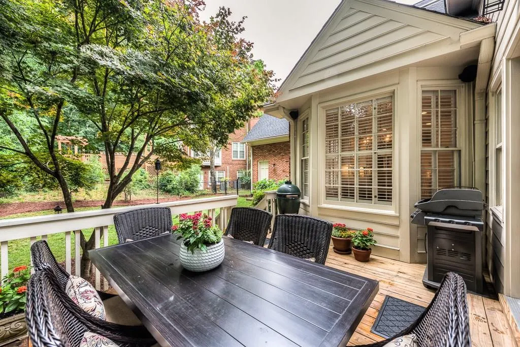 110 Landseer Way, Sandy Springs, Georgia 30350, 4 Bedrooms Bedrooms, ,3 BathroomsBathrooms,Residential,Sold,110 Landseer Way,5702137