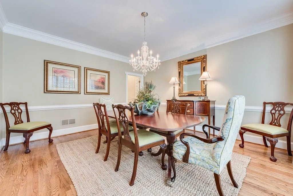 110 Landseer Way, Sandy Springs, Georgia 30350, 4 Bedrooms Bedrooms, ,3 BathroomsBathrooms,Residential,Sold,110 Landseer Way,5702137