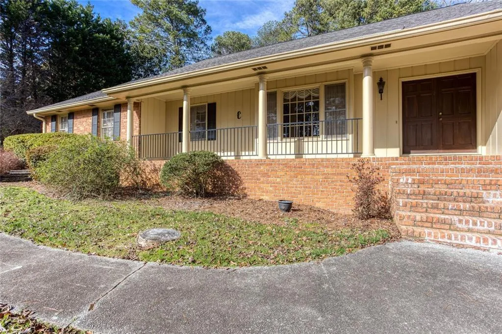 6000 Spalding Drive, Sandy Springs, Georgia 30350, 4 Bedrooms Bedrooms, ,2 BathroomsBathrooms,Residential,Sold,6000 Spalding Drive,6830876 6000 Spalding Drive, Sandy Springs, Georgia 30350, 4 Bedrooms Bedrooms, ,2 BathroomsBathrooms,Residential,Sold,6000 Spalding Drive,6830876