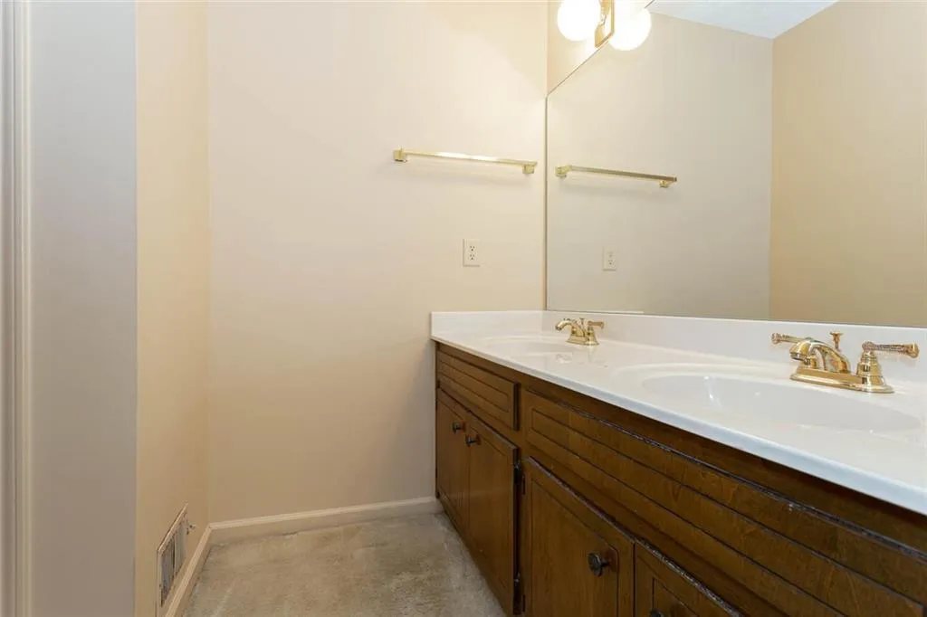 6000 Spalding Drive, Sandy Springs, Georgia 30350, 4 Bedrooms Bedrooms, ,2 BathroomsBathrooms,Residential,Sold,6000 Spalding Drive,6830876 6000 Spalding Drive, Sandy Springs, Georgia 30350, 4 Bedrooms Bedrooms, ,2 BathroomsBathrooms,Residential,Sold,6000 Spalding Drive,6830876