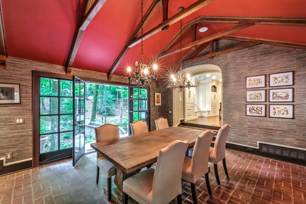 4790 Jett Road, Sandy Springs, Georgia 30327, 6 Bedrooms Bedrooms, ,4 BathroomsBathrooms,Residential,Sold,4790 Jett Road,6667761