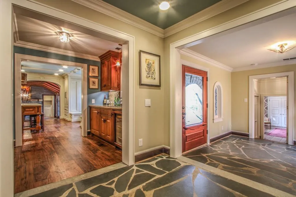 4790 Jett Road, Sandy Springs, Georgia 30327, 6 Bedrooms Bedrooms, ,4 BathroomsBathrooms,Residential,Sold,4790 Jett Road,6667761