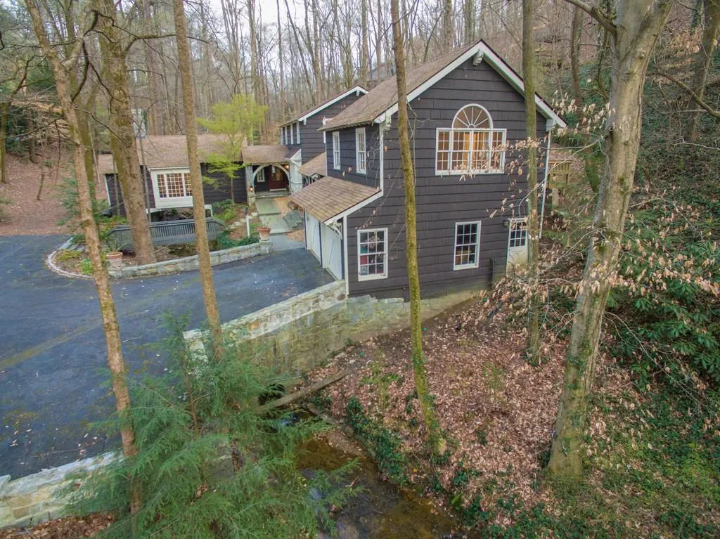 4790 Jett Road, Sandy Springs, Georgia 30327, 6 Bedrooms Bedrooms, ,4 BathroomsBathrooms,Residential,Sold,4790 Jett Road,6667761