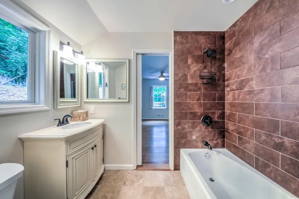 4790 Jett Road, Sandy Springs, Georgia 30327, 6 Bedrooms Bedrooms, ,4 BathroomsBathrooms,Residential,Sold,4790 Jett Road,6667761