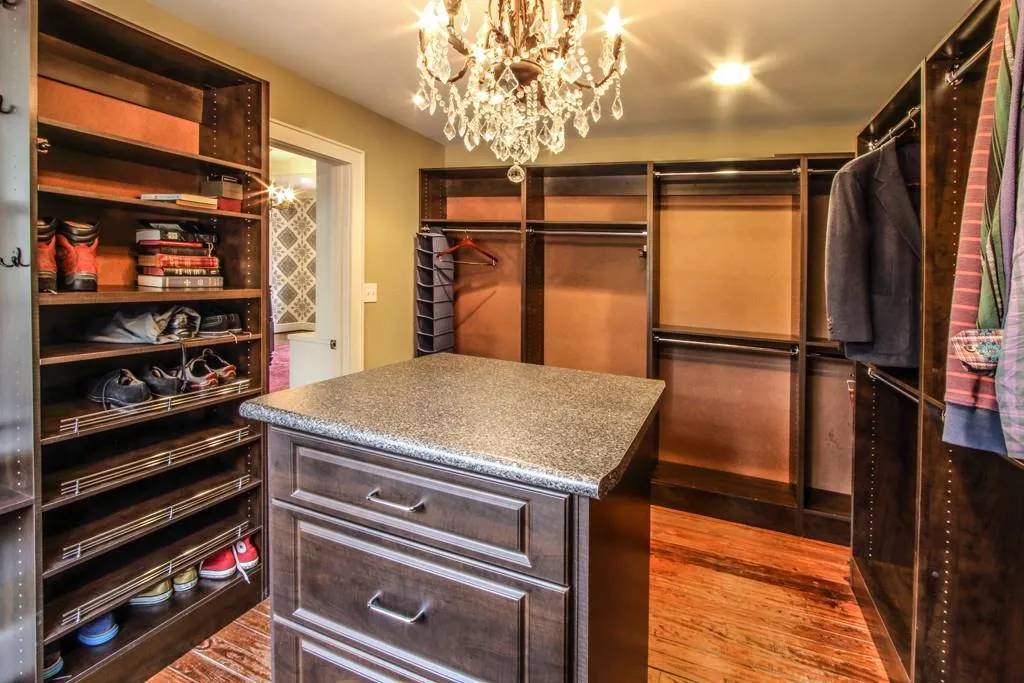 4790 Jett Road, Sandy Springs, Georgia 30327, 6 Bedrooms Bedrooms, ,4 BathroomsBathrooms,Residential,Sold,4790 Jett Road,6667761