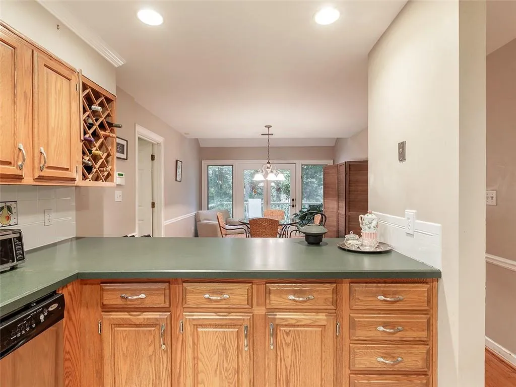 14 Westfair Court, Sandy Springs, Georgia 30328, 2 Bedrooms Bedrooms, ,2 BathroomsBathrooms,Residential,Sold,14 Westfair Court,6965819