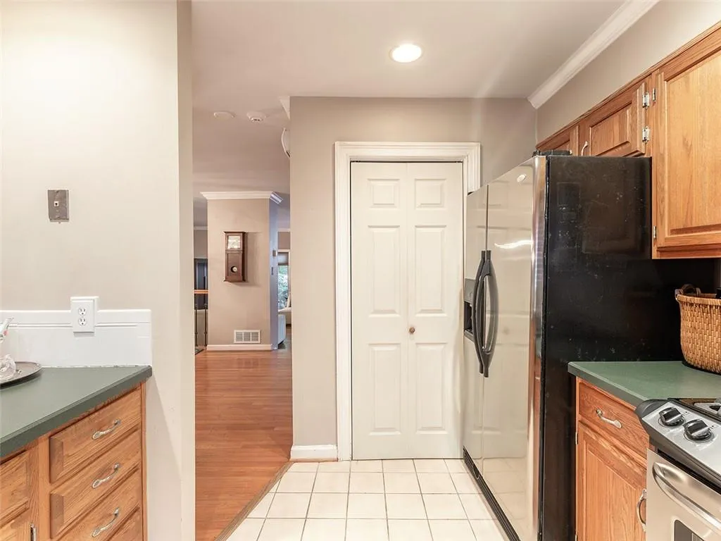 14 Westfair Court, Sandy Springs, Georgia 30328, 2 Bedrooms Bedrooms, ,2 BathroomsBathrooms,Residential,Sold,14 Westfair Court,6965819