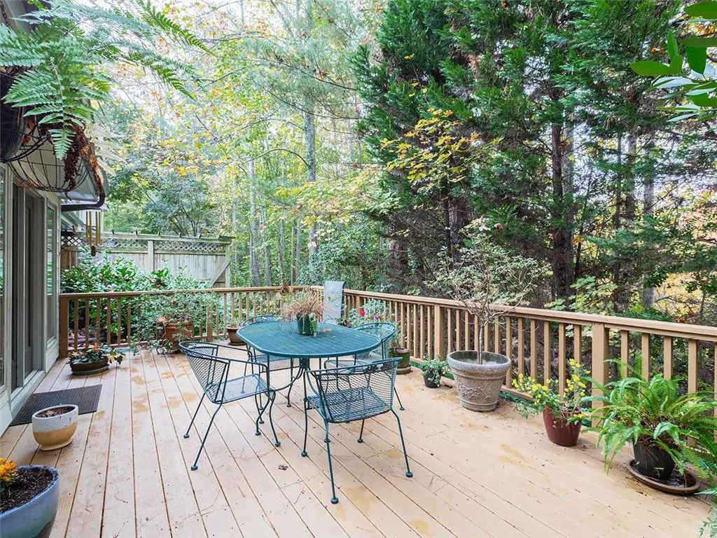 14 Westfair Court, Sandy Springs, Georgia 30328, 2 Bedrooms Bedrooms, ,2 BathroomsBathrooms,Residential,Sold,14 Westfair Court,6965819