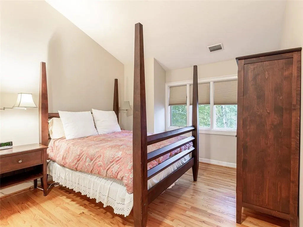 14 Westfair Court, Sandy Springs, Georgia 30328, 2 Bedrooms Bedrooms, ,2 BathroomsBathrooms,Residential,Sold,14 Westfair Court,6965819