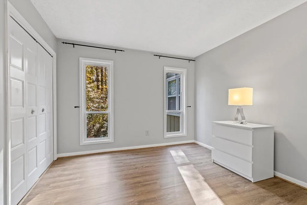 5145 Roswell Road Unit 1, Atlanta, Georgia 30342, 2 Bedrooms Bedrooms, ,1 BathroomBathrooms,Residential,Sold,5145 Roswell Road Unit 1,6813348