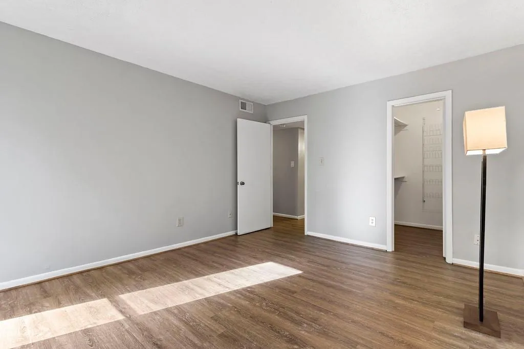 5145 Roswell Road Unit 1, Atlanta, Georgia 30342, 2 Bedrooms Bedrooms, ,1 BathroomBathrooms,Residential,Sold,5145 Roswell Road Unit 1,6813348