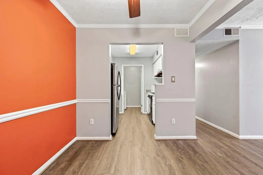 5145 Roswell Road Unit 1, Atlanta, Georgia 30342, 2 Bedrooms Bedrooms, ,1 BathroomBathrooms,Residential,Sold,5145 Roswell Road Unit 1,6813348