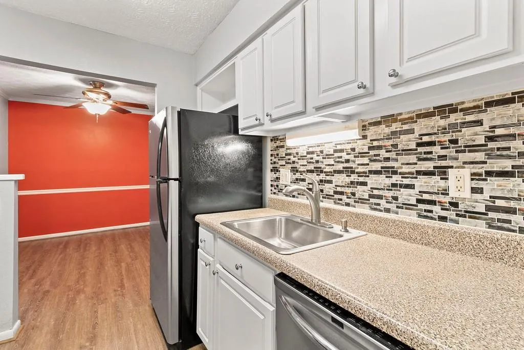 5145 Roswell Road Unit 1, Atlanta, Georgia 30342, 2 Bedrooms Bedrooms, ,1 BathroomBathrooms,Residential,Sold,5145 Roswell Road Unit 1,6813348