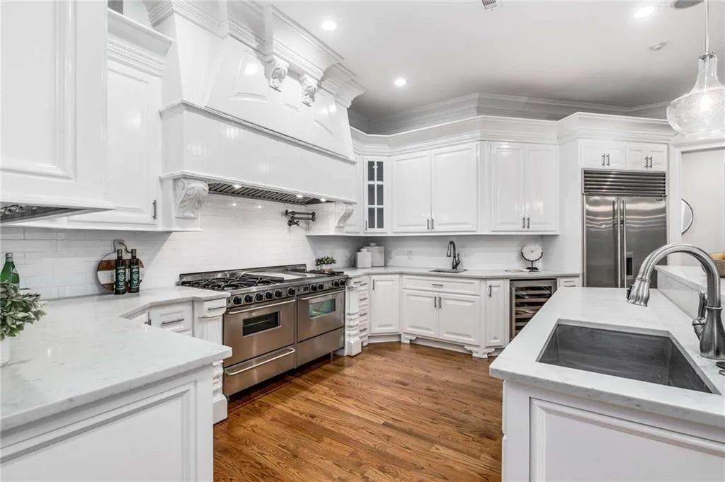 5505 Long Island Drive Nw, Atlanta, Georgia 30327, 6 Bedrooms Bedrooms, ,6 BathroomsBathrooms,Residential,For Sale,5505 Long Island Drive Nw,7652382 5505 Long Island Drive Nw, Atlanta, Georgia 30327, 6 Bedrooms Bedrooms, ,6 BathroomsBathrooms,Residential,For Sale,5505 Long Island Drive Nw,7652382