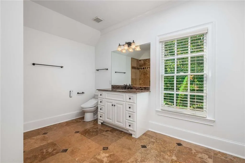 5505 Long Island Drive Nw, Atlanta, Georgia 30327, 6 Bedrooms Bedrooms, ,6 BathroomsBathrooms,Residential,For Sale,5505 Long Island Drive Nw,7652382