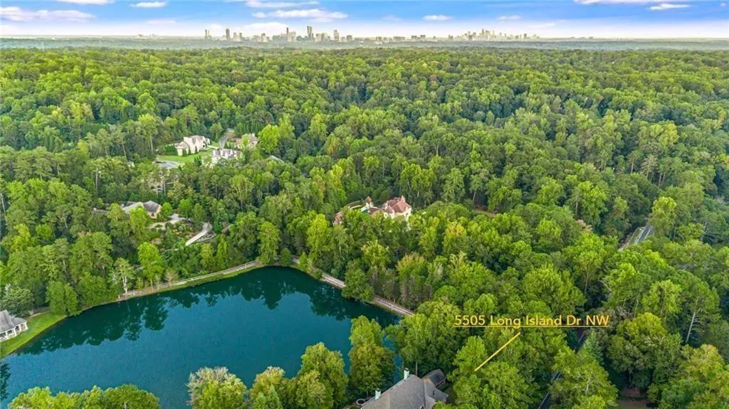 5505 Long Island Drive Nw, Atlanta, Georgia 30327, 6 Bedrooms Bedrooms, ,6 BathroomsBathrooms,Residential,For Sale,5505 Long Island Drive Nw,7652382