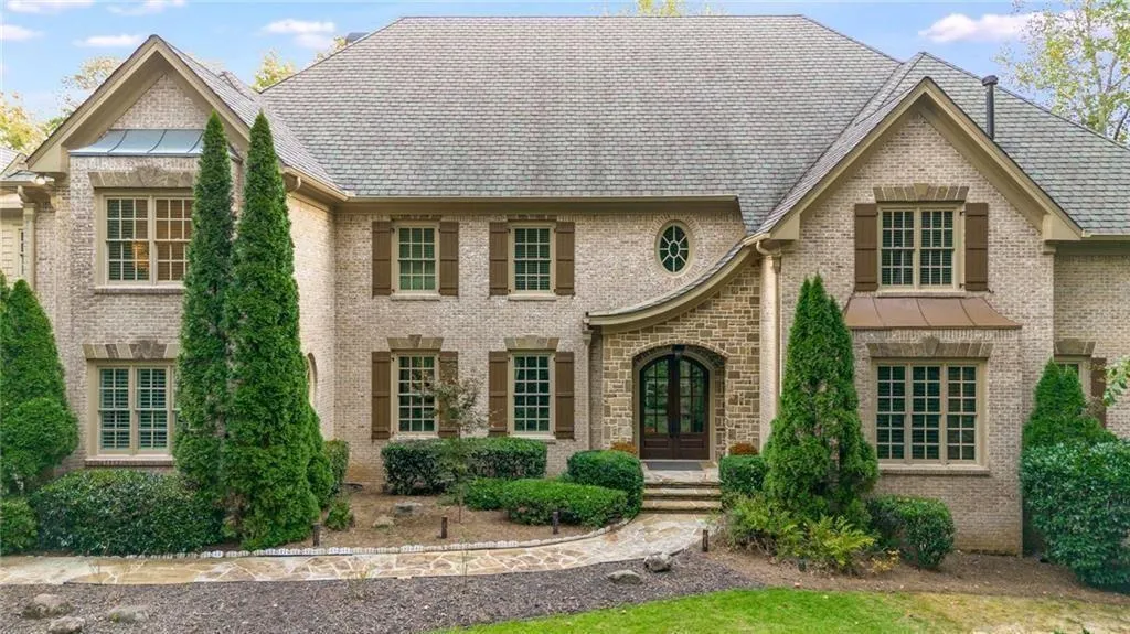 5505 Long Island Drive Nw, Atlanta, Georgia 30327, 6 Bedrooms Bedrooms, ,6 BathroomsBathrooms,Residential,For Sale,5505 Long Island Drive Nw,7652382