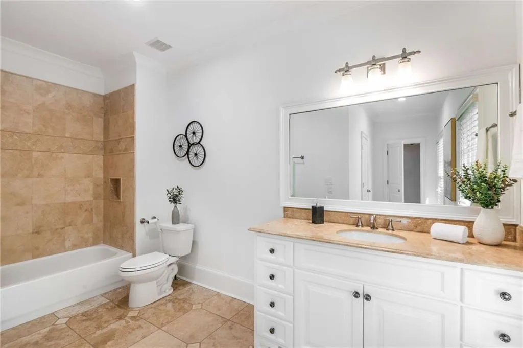 Jr Master Bath