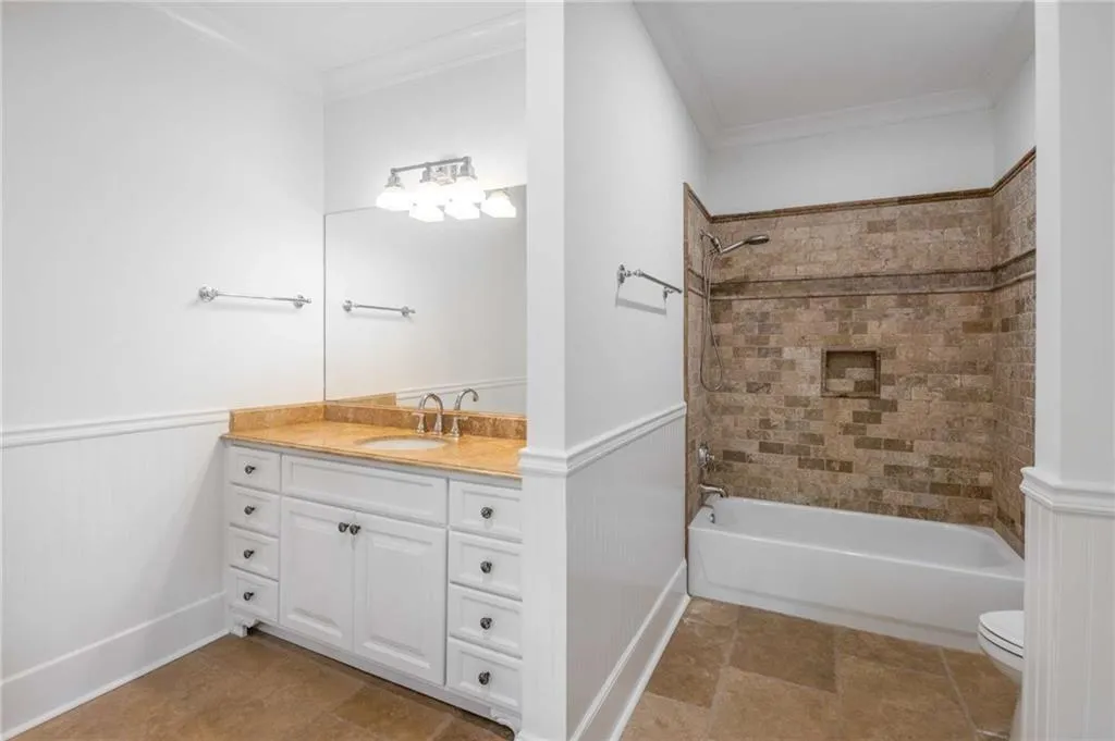 5505 Long Island Drive Nw, Atlanta, Georgia 30327, 6 Bedrooms Bedrooms, ,6 BathroomsBathrooms,Residential,For Sale,5505 Long Island Drive Nw,7652382