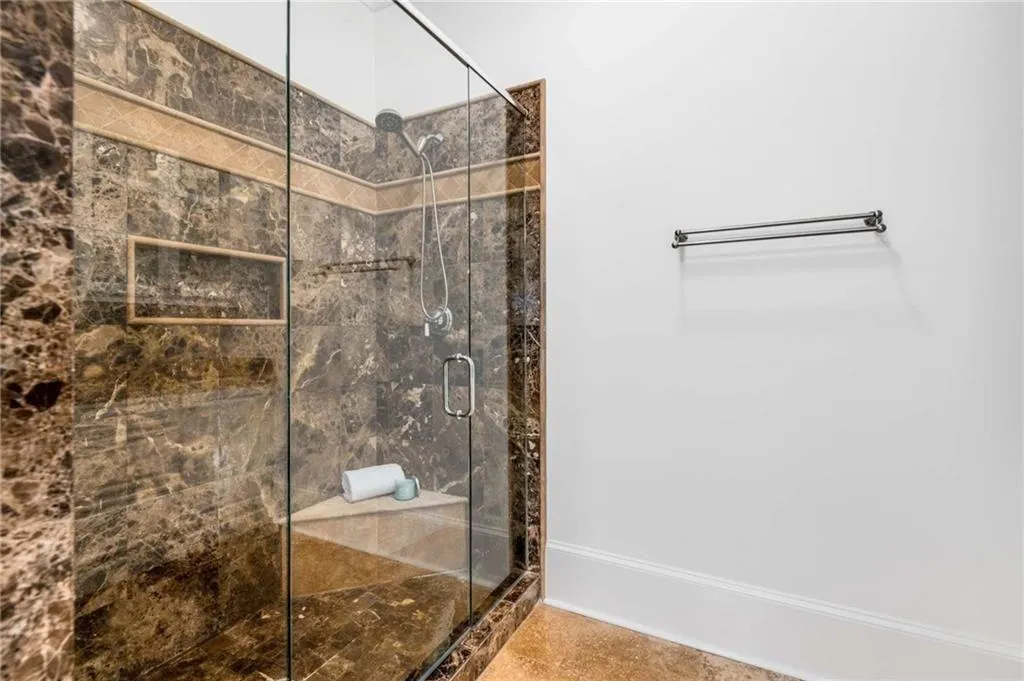 Large shower with dual heads/controls