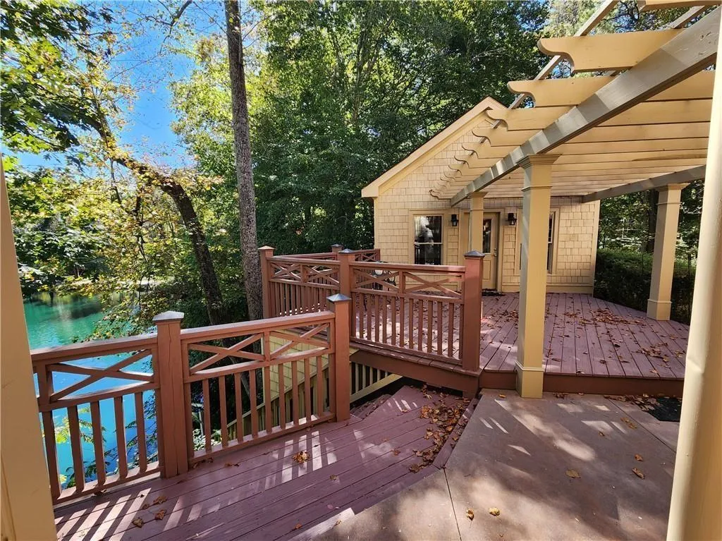 5505 Long Island Drive Nw, Atlanta, Georgia 30327, 6 Bedrooms Bedrooms, ,6 BathroomsBathrooms,Residential,For Sale,5505 Long Island Drive Nw,7652382