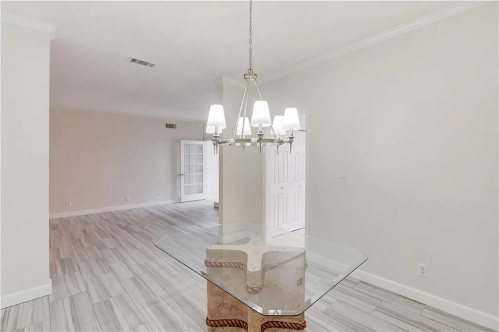 5515 Chemin De Vie, Atlanta, Georgia 30342, 2 Bedrooms Bedrooms, ,2 BathroomsBathrooms,Residential,Sold,5515 Chemin De Vie,6990212