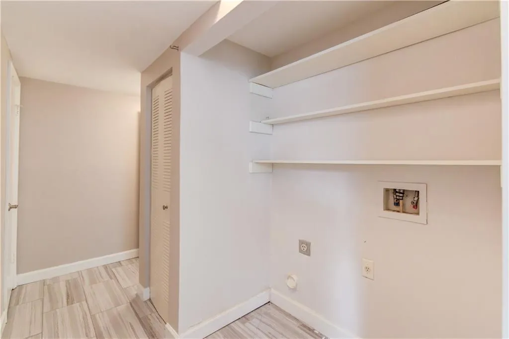 5515 Chemin De Vie, Atlanta, Georgia 30342, 2 Bedrooms Bedrooms, ,2 BathroomsBathrooms,Residential,Sold,5515 Chemin De Vie,6990212