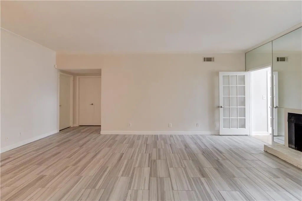 5515 Chemin De Vie, Atlanta, Georgia 30342, 2 Bedrooms Bedrooms, ,2 BathroomsBathrooms,Residential,Sold,5515 Chemin De Vie,6990212