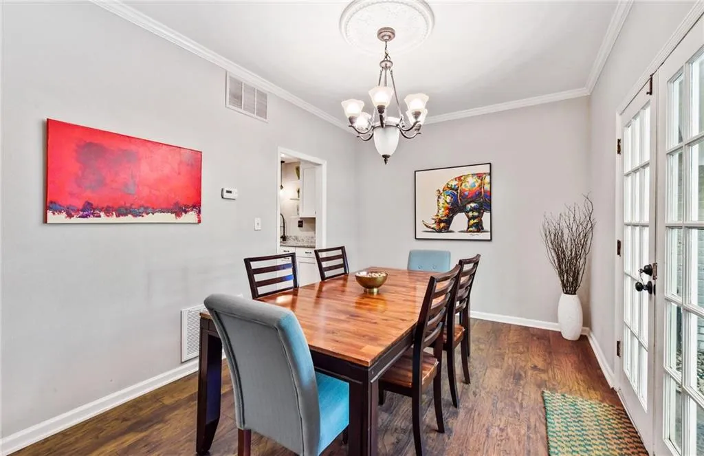 5710 Chemin De Vie Unit 5710, Atlanta, Georgia 30342, 3 Bedrooms Bedrooms, ,2 BathroomsBathrooms,Residential,Sold,5710 Chemin De Vie Unit 5710,6969099