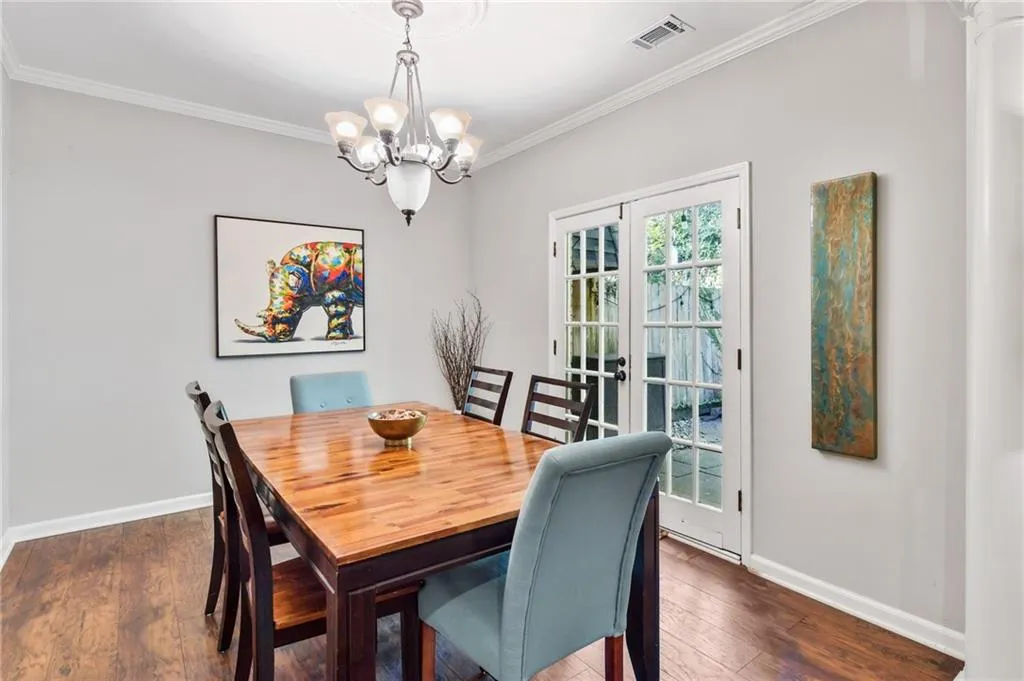 5710 Chemin De Vie Unit 5710, Atlanta, Georgia 30342, 3 Bedrooms Bedrooms, ,2 BathroomsBathrooms,Residential,Sold,5710 Chemin De Vie Unit 5710,6969099