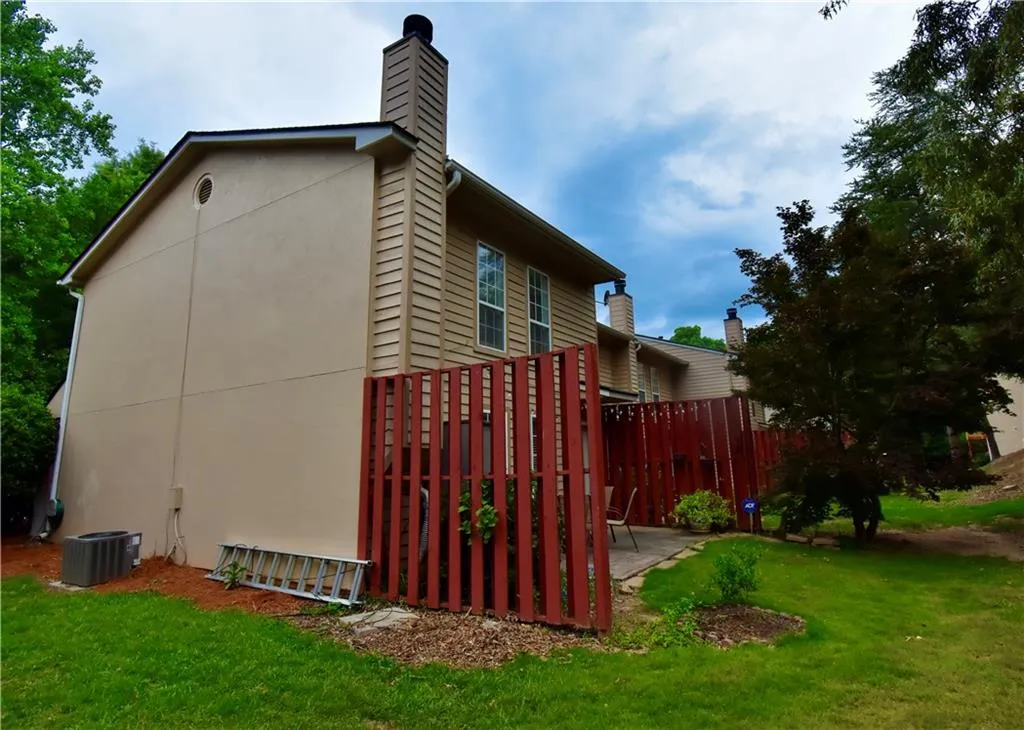 404 Masons Creek Circle, Sandy Springs, Georgia 30350, 2 Bedrooms Bedrooms, ,2 BathroomsBathrooms,Residential,Sold,404 Masons Creek Circle,6895107