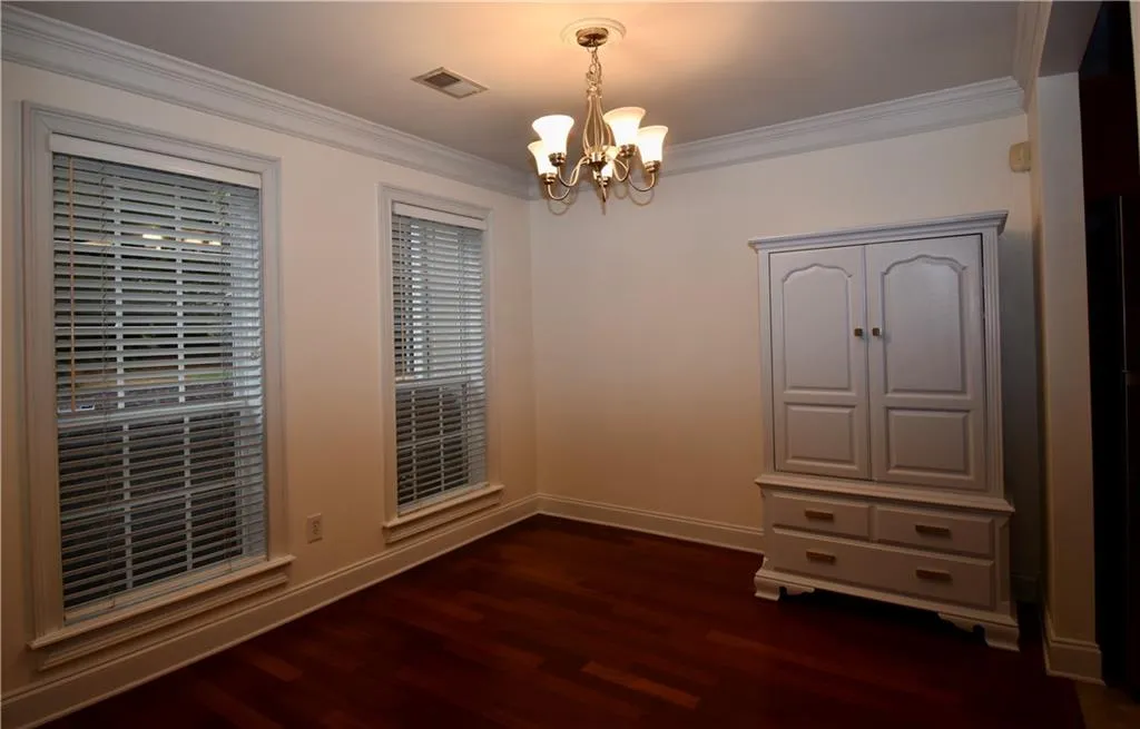 404 Masons Creek Circle, Sandy Springs, Georgia 30350, 2 Bedrooms Bedrooms, ,2 BathroomsBathrooms,Residential,Sold,404 Masons Creek Circle,6895107