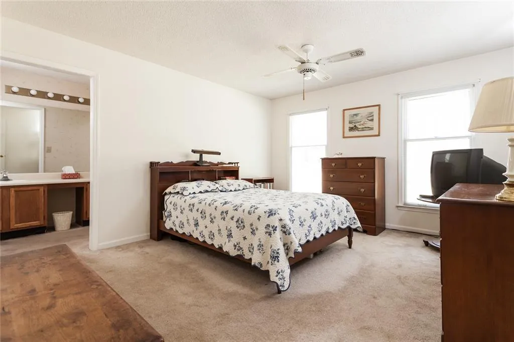 603 Garden Court, Sandy Springs, Georgia 30328, 3 Bedrooms Bedrooms, ,2 BathroomsBathrooms,Residential,Sold,603 Garden Court,5587751