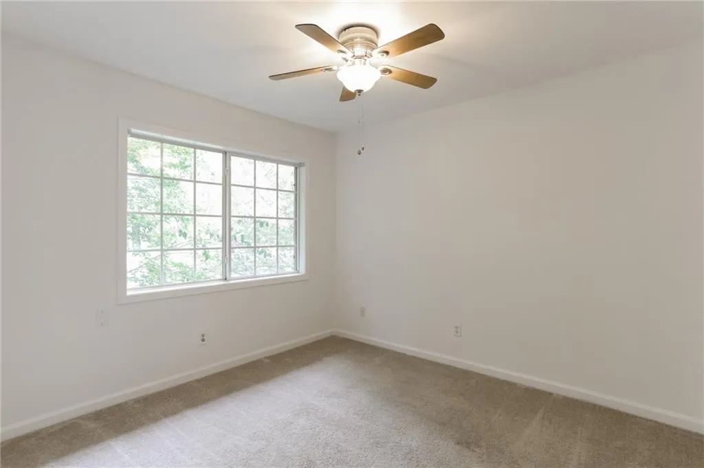 6940 Roswell Road Unit 5d, Sandy Springs, Georgia 30328, 2 Bedrooms Bedrooms, ,1 BathroomBathrooms,Residential,Sold,6940 Roswell Road Unit 5d,6761358