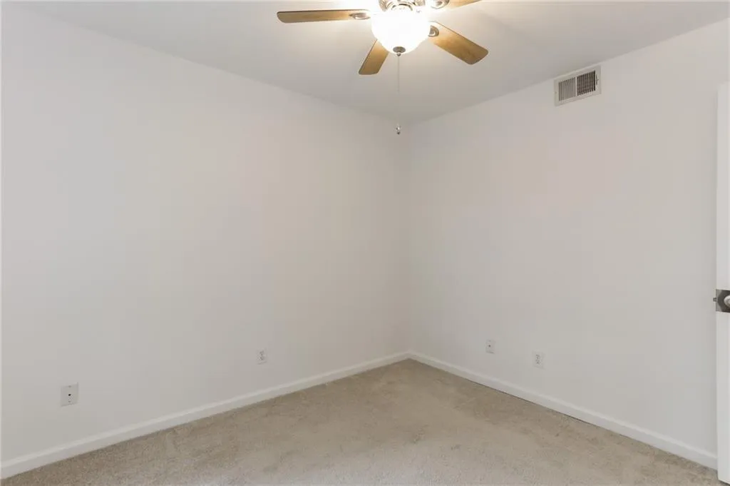 6940 Roswell Road Unit 5d, Sandy Springs, Georgia 30328, 2 Bedrooms Bedrooms, ,1 BathroomBathrooms,Residential,Sold,6940 Roswell Road Unit 5d,6761358