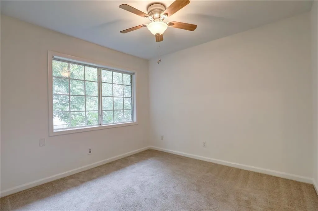 6940 Roswell Road Unit 5d, Sandy Springs, Georgia 30328, 2 Bedrooms Bedrooms, ,1 BathroomBathrooms,Residential,Sold,6940 Roswell Road Unit 5d,6761358