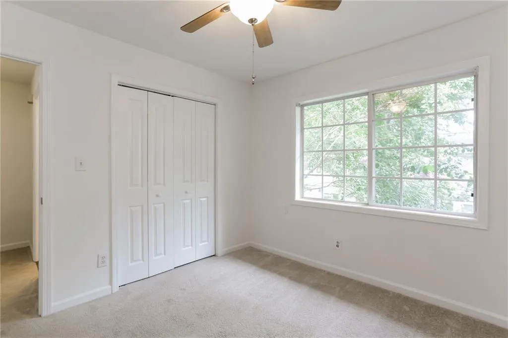 6940 Roswell Road Unit 5d, Sandy Springs, Georgia 30328, 2 Bedrooms Bedrooms, ,1 BathroomBathrooms,Residential,Sold,6940 Roswell Road Unit 5d,6761358