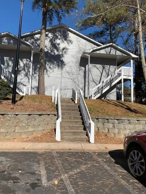107 Natchez Trace, Sandy Springs, Georgia 30350, 2 Bedrooms Bedrooms, ,2 BathroomsBathrooms,Residential,Sold,107 Natchez Trace,6975212