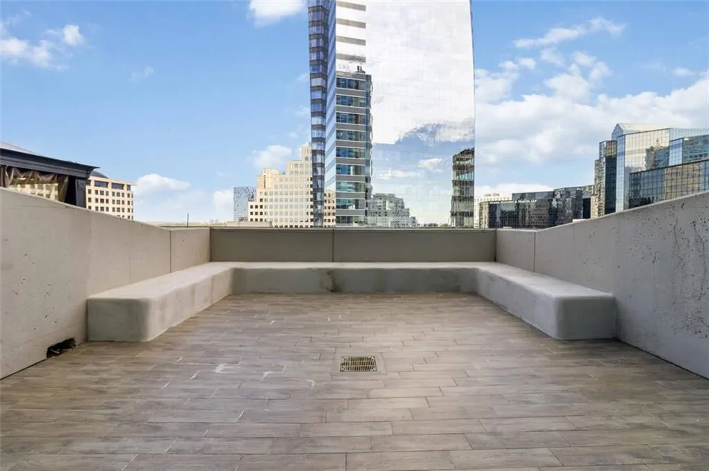 3224 Ne Peachtree Road Unit 815, Atlanta, Georgia 30326, 1 Bedroom Bedrooms, ,1 BathroomBathrooms,Residential,For Sale,3224 Ne Peachtree Road Unit 815,7659634