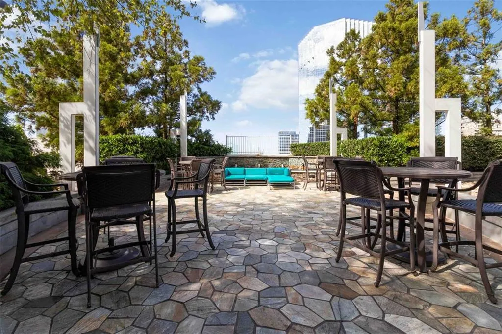 3224 Ne Peachtree Road Unit 815, Atlanta, Georgia 30326, 1 Bedroom Bedrooms, ,1 BathroomBathrooms,Residential,For Sale,3224 Ne Peachtree Road Unit 815,7659634