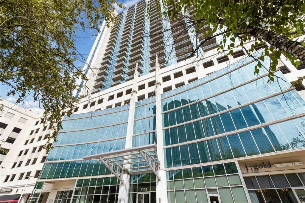 3224 Ne Peachtree Road Unit 815, Atlanta, Georgia 30326, 1 Bedroom Bedrooms, ,1 BathroomBathrooms,Residential,For Sale,3224 Ne Peachtree Road Unit 815,7659634