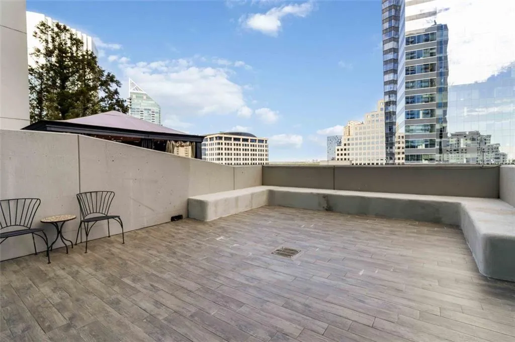 3224 Ne Peachtree Road Unit 815, Atlanta, Georgia 30326, 1 Bedroom Bedrooms, ,1 BathroomBathrooms,Residential,For Sale,3224 Ne Peachtree Road Unit 815,7659634