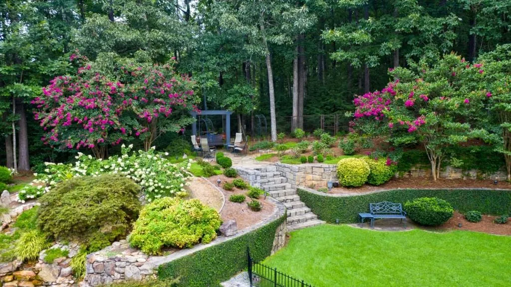 5595 Cross Gate Drive, Sandy Springs, Georgia 30327, 5 Bedrooms Bedrooms, ,5 BathroomsBathrooms,Residential,Sold,5595 Cross Gate Drive,6770560