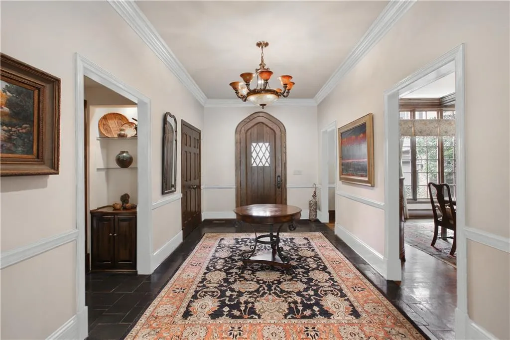 5595 Cross Gate Drive, Sandy Springs, Georgia 30327, 5 Bedrooms Bedrooms, ,5 BathroomsBathrooms,Residential,Sold,5595 Cross Gate Drive,6770560