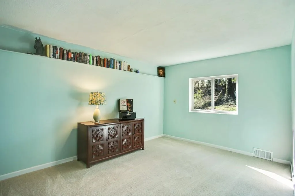 71 Hardeman Road, Sandy Springs, Georgia 30342, 4 Bedrooms Bedrooms, ,2 BathroomsBathrooms,Residential,Sold,71 Hardeman Road,5662109