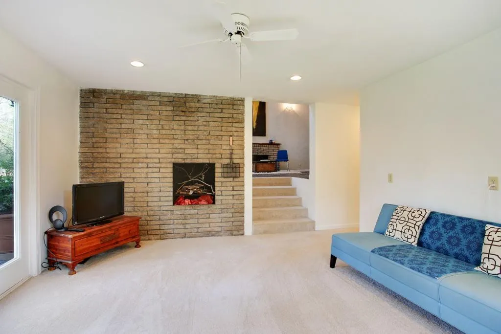 71 Hardeman Road, Sandy Springs, Georgia 30342, 4 Bedrooms Bedrooms, ,2 BathroomsBathrooms,Residential,Sold,71 Hardeman Road,5662109