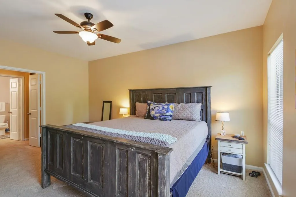 5641 Roswell Road Unit 305, Atlanta, Georgia 30342, 2 Bedrooms Bedrooms, ,2 BathroomsBathrooms,Residential,Sold,5641 Roswell Road Unit 305,6880428