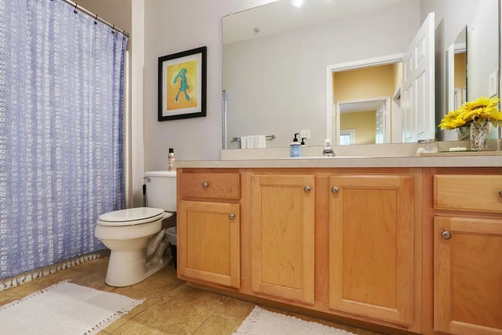 5641 Roswell Road Unit 305, Atlanta, Georgia 30342, 2 Bedrooms Bedrooms, ,2 BathroomsBathrooms,Residential,Sold,5641 Roswell Road Unit 305,6880428