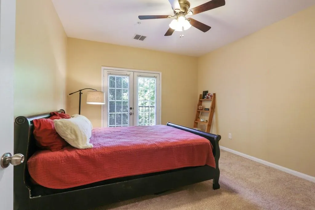 5641 Roswell Road Unit 305, Atlanta, Georgia 30342, 2 Bedrooms Bedrooms, ,2 BathroomsBathrooms,Residential,Sold,5641 Roswell Road Unit 305,6880428